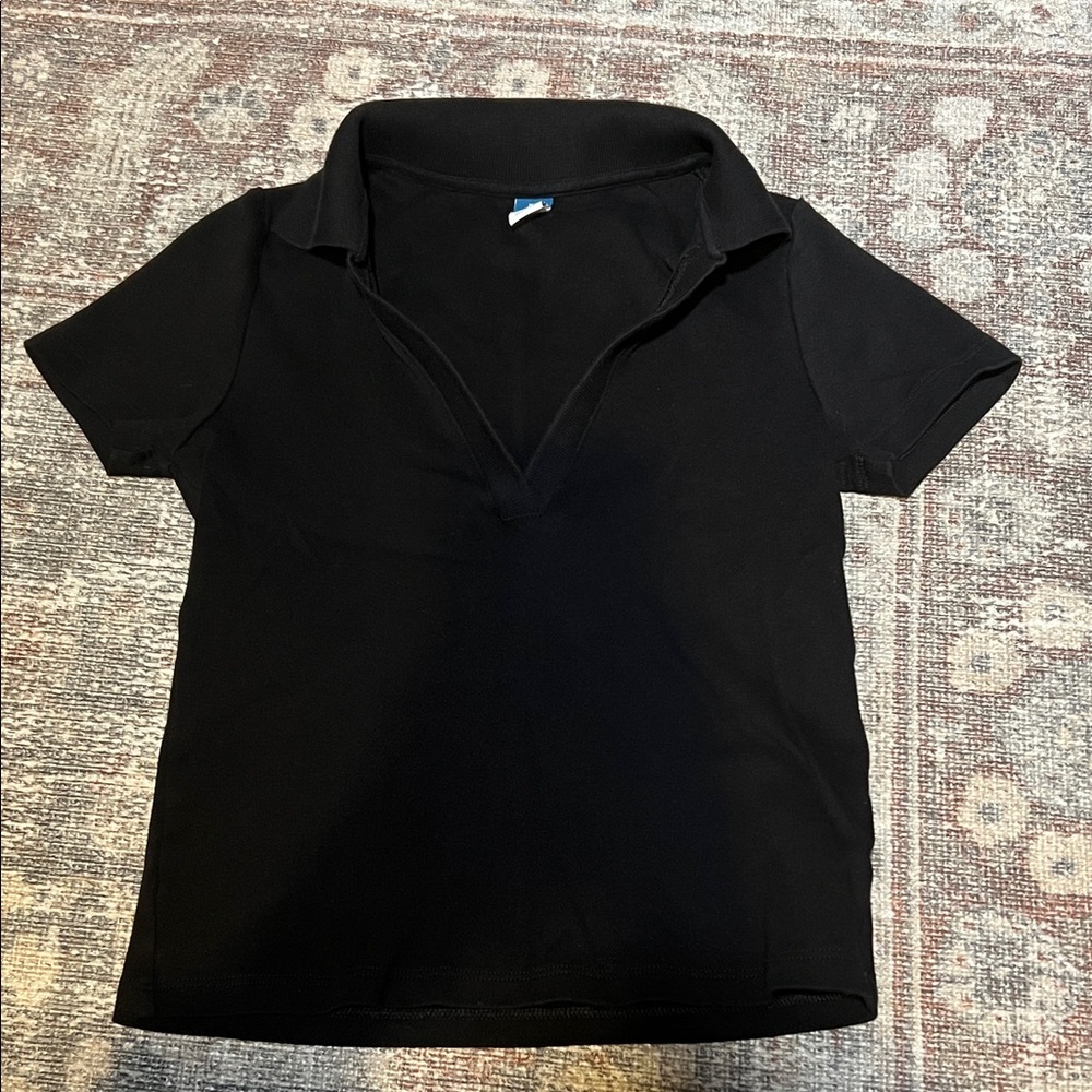 Old Navy Black V Neck Polo cropped Polo